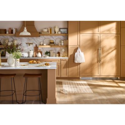 Mocha Check Medium Casserbole