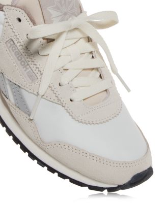 Women's Classic AZ Sneakers