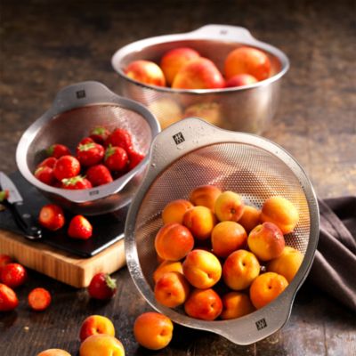 6 Piece Stainless Steel Nesting Bowls and Table Strainers Set