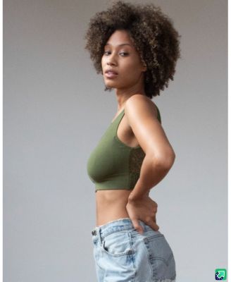 Soft V Lace Reversible Bralette