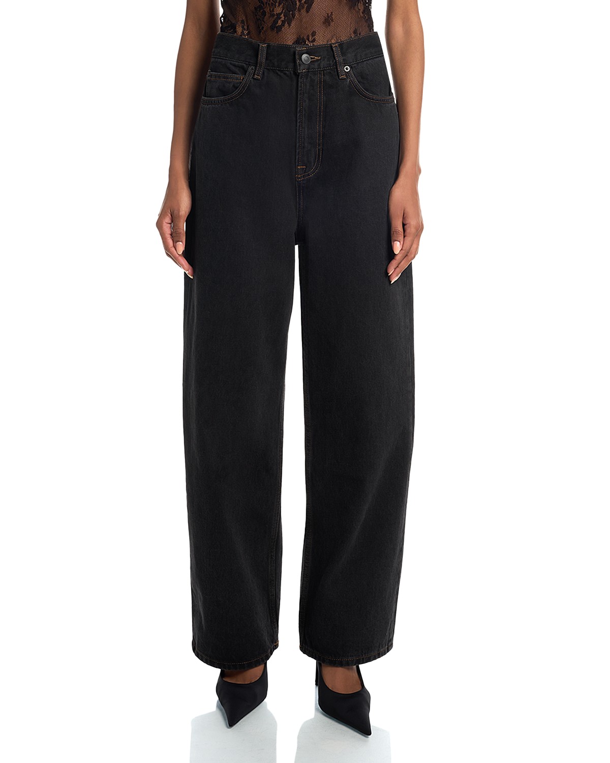 Low Rise Jeans in Black