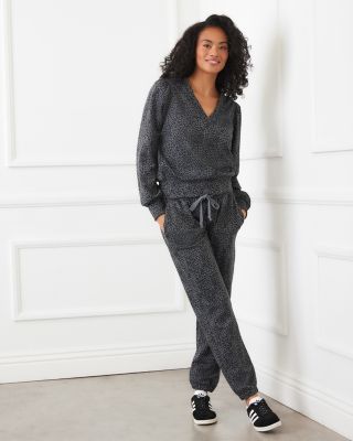 Printed Puff Sleeve V-Neck Sweatshirt