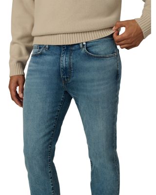 The Classic Straight Fit Jeans in Devonshire