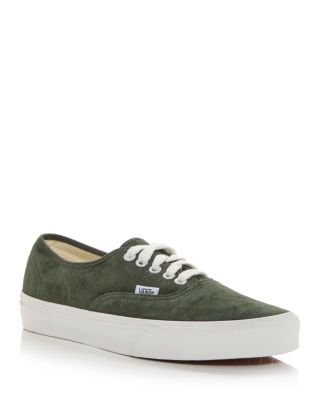 Men&#39;s Authentic Suede Sneakers