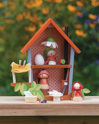 Robin's Nest Box - Ages 3+