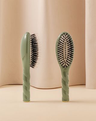 N.02 The Small Essential Care & Detangling Hair Brush - Almond Green