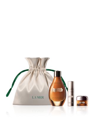 Gift with any $400 La Mer purchase!