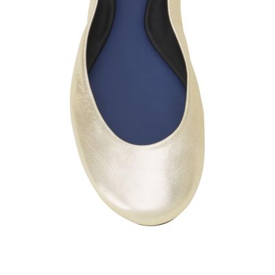  Women&#39;s The Ballerina Flat In Metallic Leather