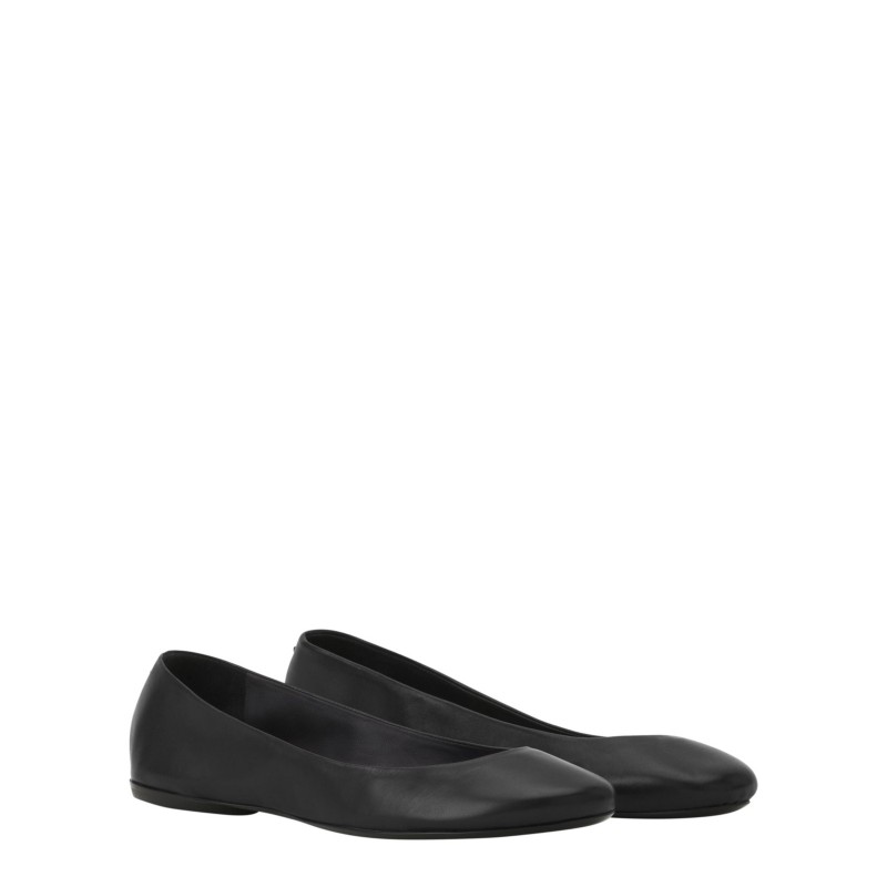 Lanvin The Ballerina Flat in Leather in Black Metallic Leather.