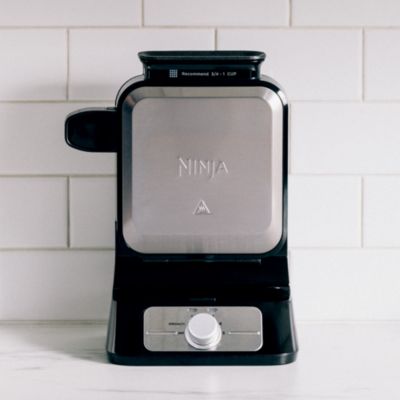 BW1001 Belgian Waffle Maker PRO