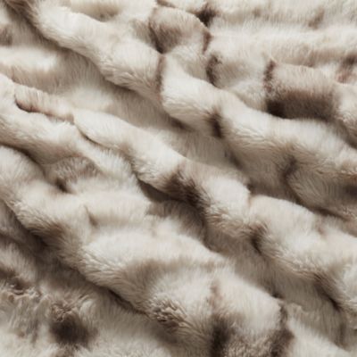 Heated Luxe Faux Fur Throw Blanket - Exclusive