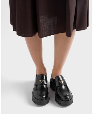  Women's Brushed Leather Loafers