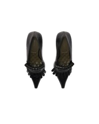 Women&#39;s Embossed Cameo Fringe Pumps
