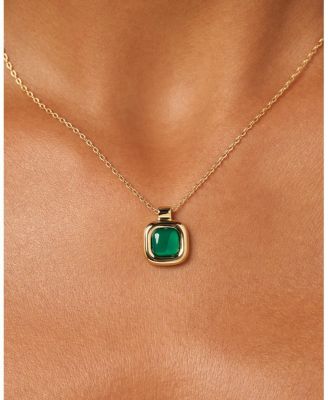 Clara Green Onyx Gold Pendant