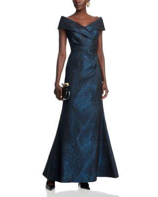 Metallic Jacquard Wavy Pattern Portrait Gown