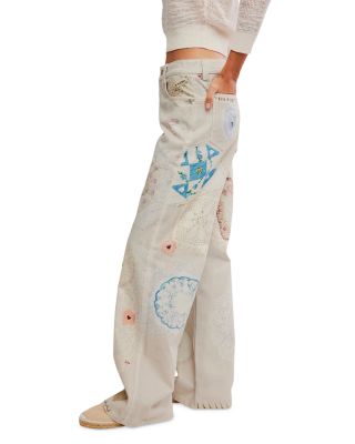 Illusions Straight Leg Jeans in Heirloom