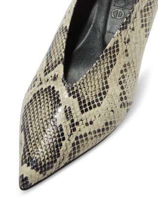 Women's Clara Pointed Pumps