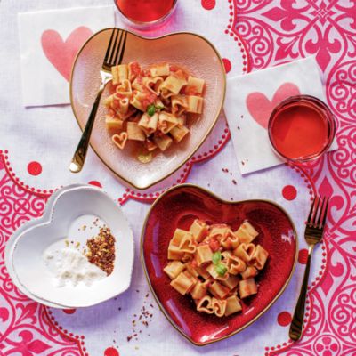 Baroque Glass Pink Heart Plate