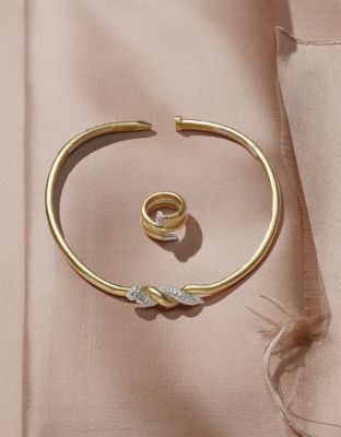 Diamond Nail Collar in 18K Yellow Gold & Platinum