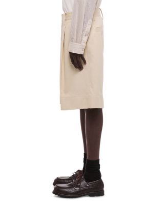 Relaxed Fit Pleated Chino Shorts