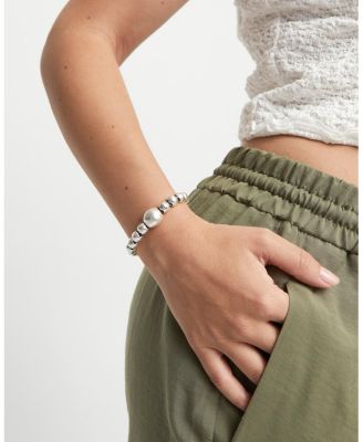 Leather Bracelet with a Large Bead