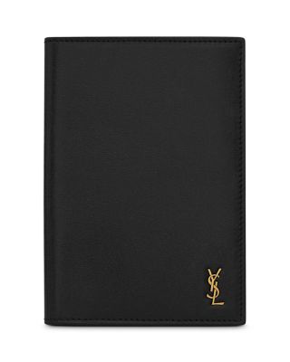 Tiny Cassandre Passport Holder
