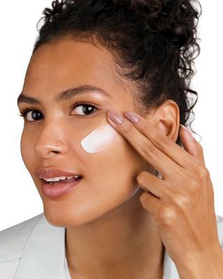 DayWear Advanced Multi-Protection Anti-Oxidant 24H-Moisture Creme SPF 15 1 oz.