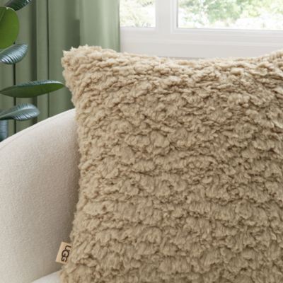 Shira Textured Sherpa Decorative Pillow, 20" x 20"