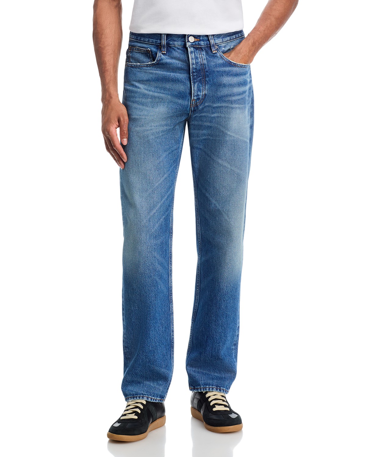 Frame The Straight 32" Jeans in Outpost