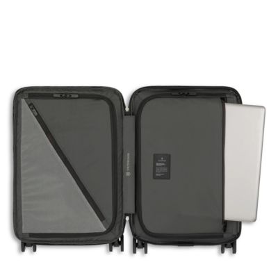 Airox Advanced Frequent Flyer Carry On Spinner Suitcase