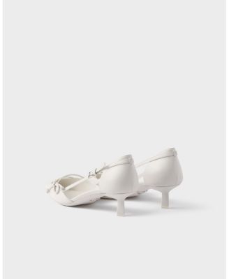  Women's Open-Side Leather Pumps