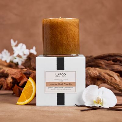 Amber Black Vanilla Foyer Candle 15.5 oz.