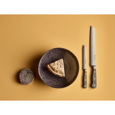 Classic 9" Double Serrated Bread Knife