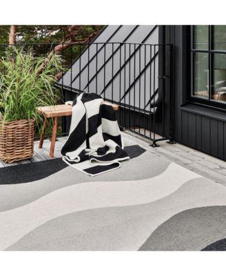  Urvi Rug, 2'3" x 3'3"