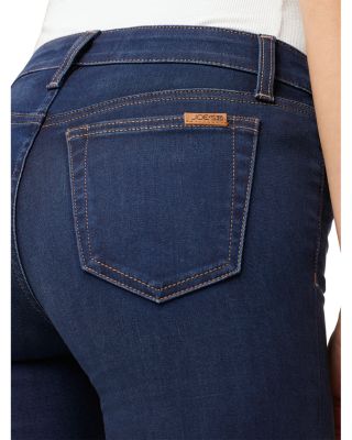 The Cigarette Straight Jeans in Sabina