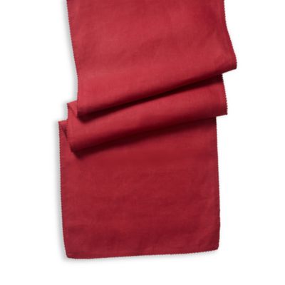 Berry Scallop Table Runner, 18" x 90"
