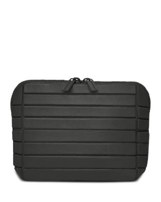 The Small Onyx Traveller Cosmetic Bag