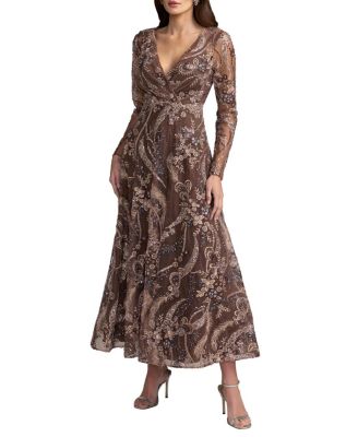  Floral Embroidered 3/4 Sleeve V Neck Midi Dress
