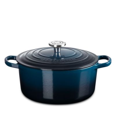 5.5-Quart Signature Round Dutch Oven