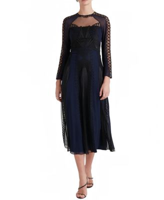  Women's Ariel Sleeved Dress
