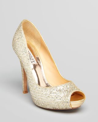 badgley mischka peep toe pumps