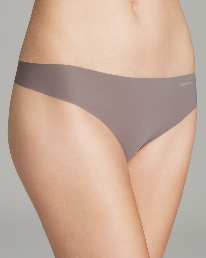 Calvin Klein Invisibles Thong In French Roast
