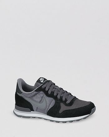 Nike Lace Up Running Sneakers - Women's Internationalist Jogger ...