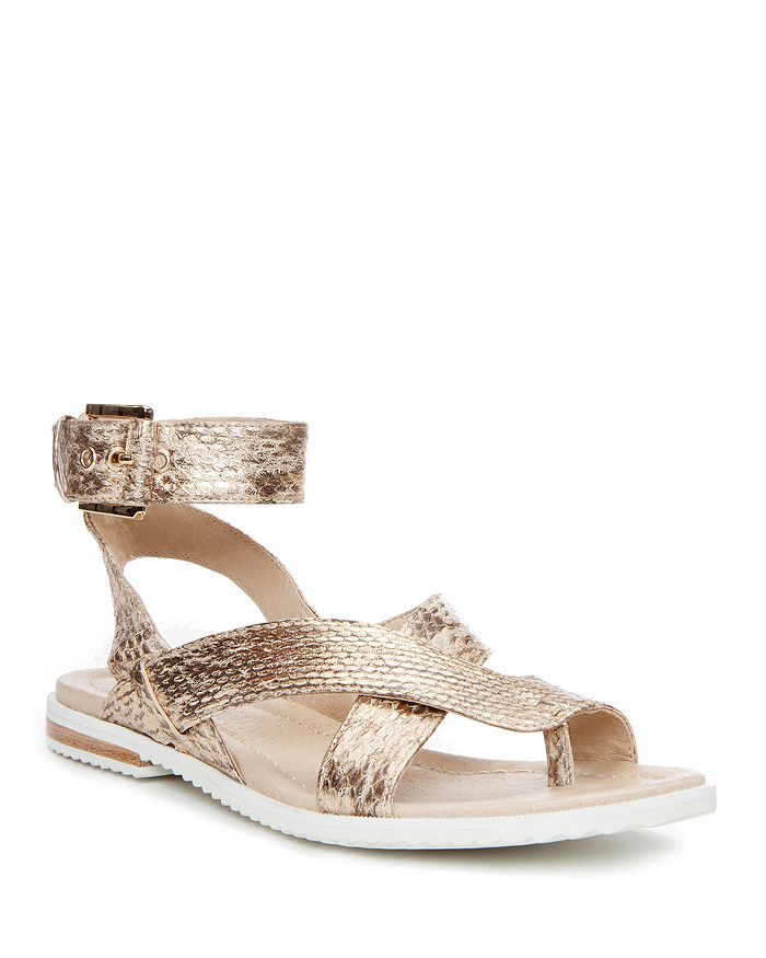 Donald pliner discount flat sandals