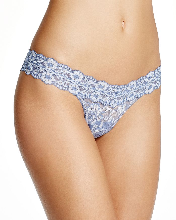 Hanky Panky Cross-dyed Signature Lace Low-rise Thong In Chambray/ivory