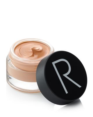 Rodial Foundation Brush – Runder Make-up-Pinsel Aus Synthetikhaaren Für Ebenmäßigen Auftrag