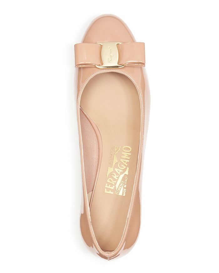 ferragamo vara new bisque