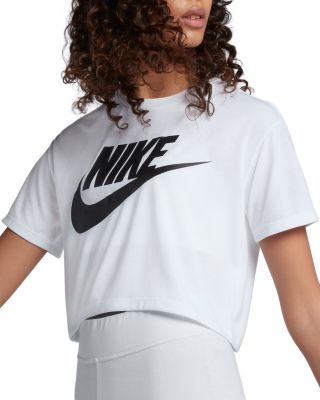 Nike - Essential Logo Cropped Tee
