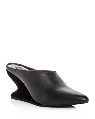 jaggar sculpted slingback pumps