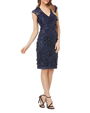 carmen marc valvo infusion infusion floral appliqué gown